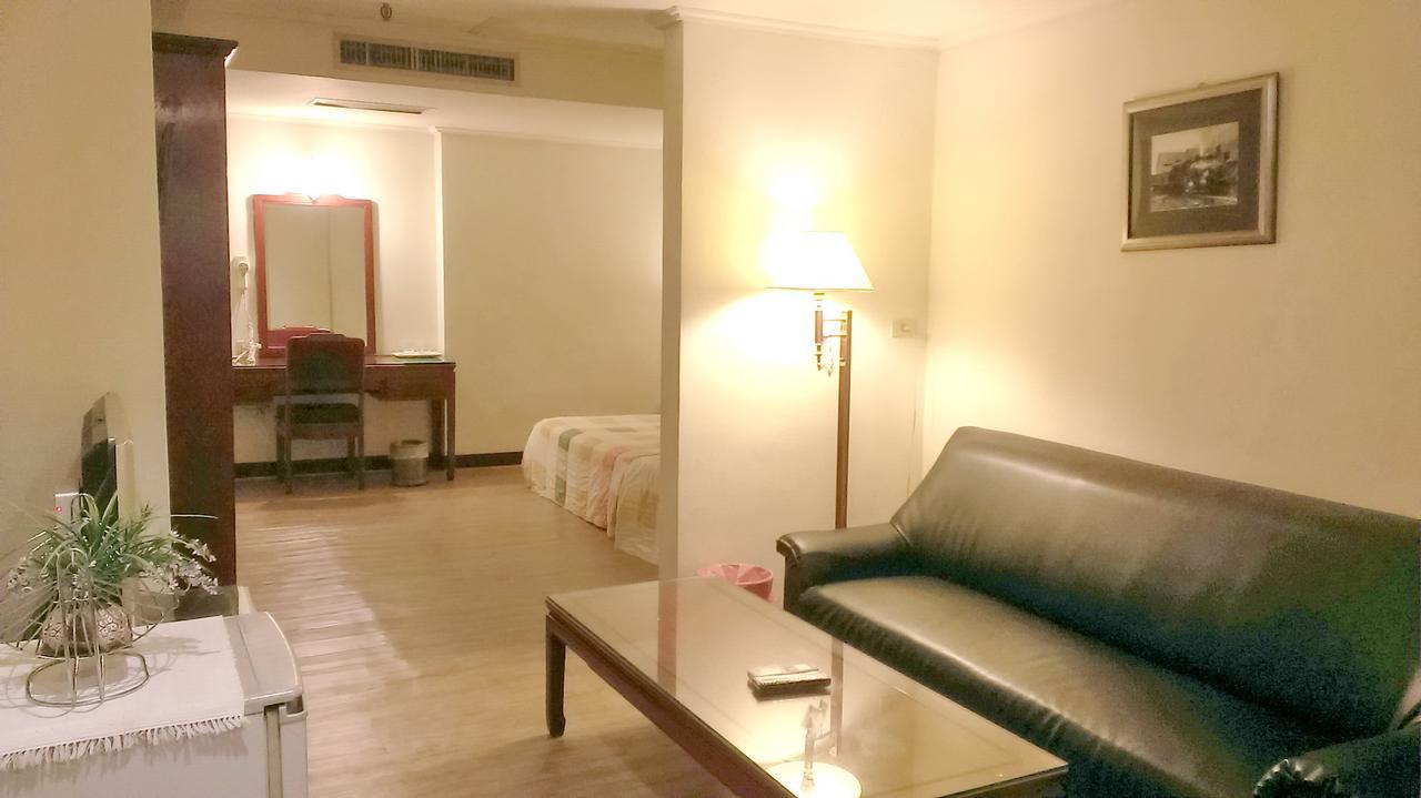Galaxy Hotel Tajcshung Kültér fotó